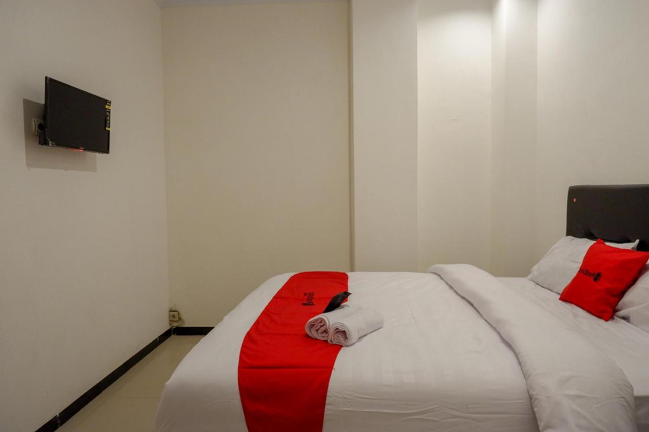 Hotel Reddoorz @ Jalan Wonosari Km.9